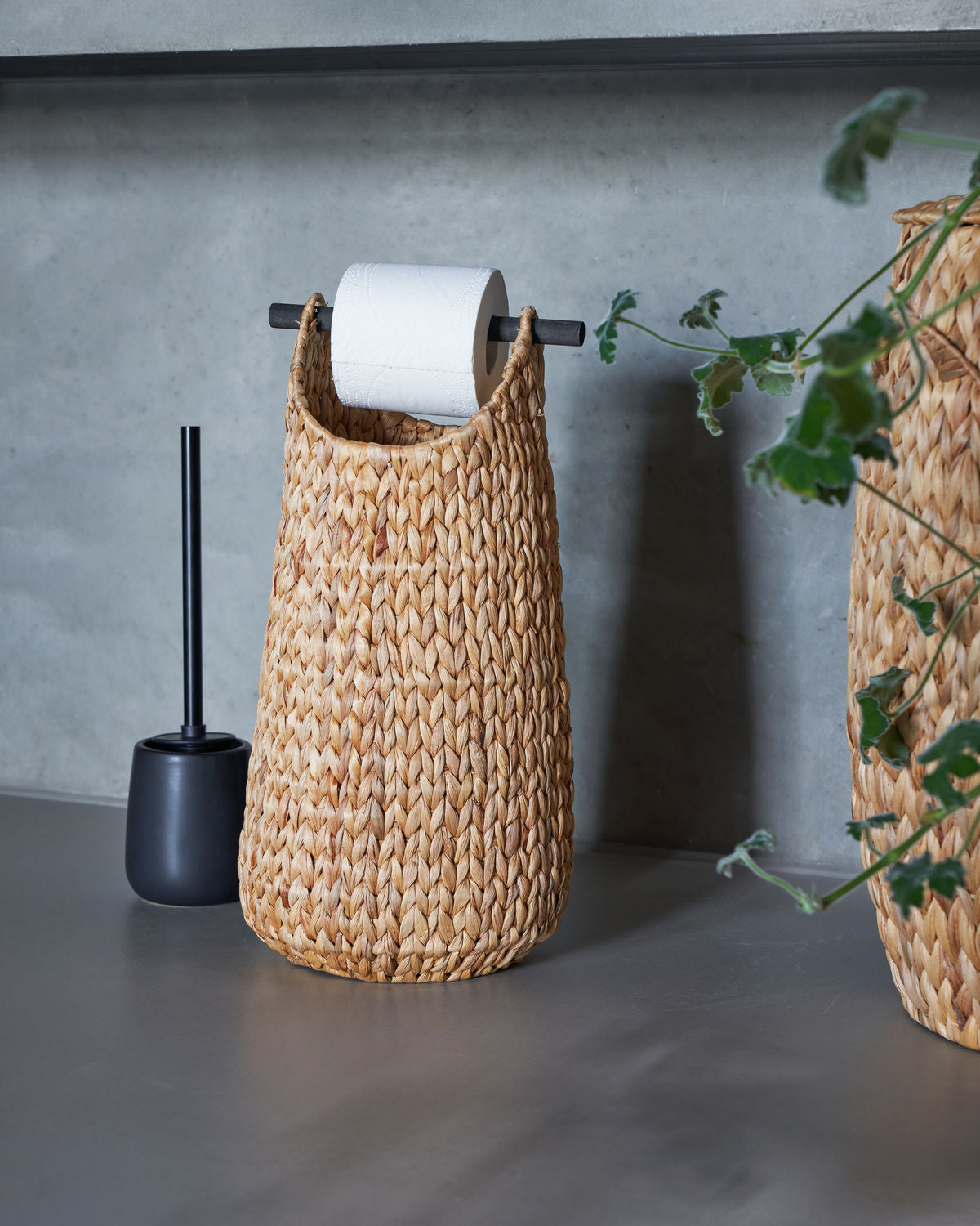 Toiletpapirholder Paper i flet fra House Doctor enkelt