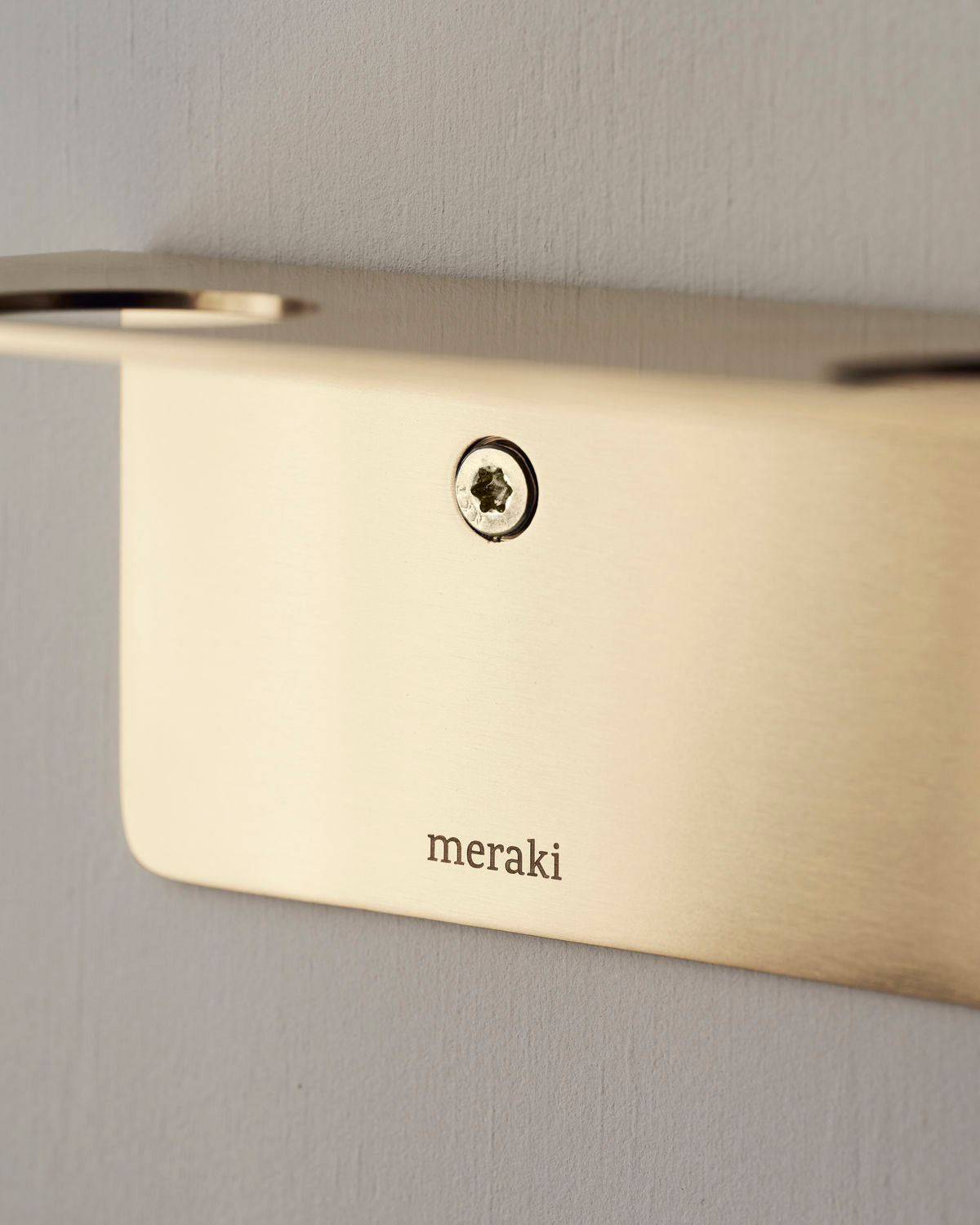 Hylde til shampoo flasker guld