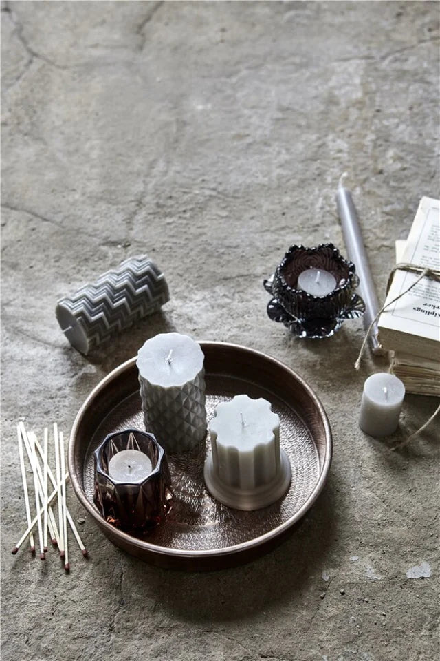 Rustic stagelys H28 cm. lysegrå