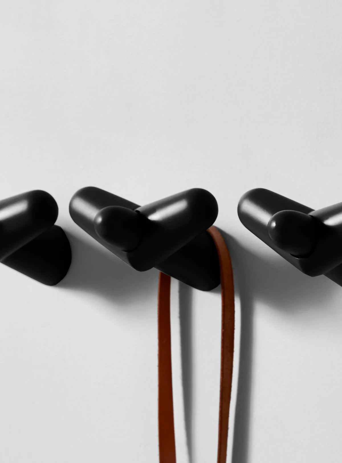 Woud Tail Wing krog S i sort