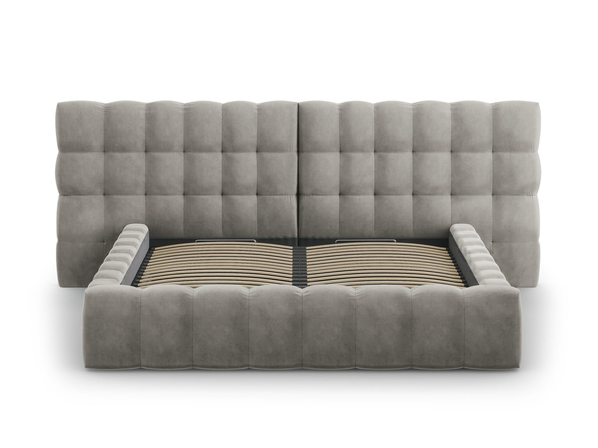 Cosmopolitan Design - Velour Seng m. opbevaring og bred sengegavl, Bali, 250x230x100 cm - Lysegrå (Bluvel 13) - Sort plast