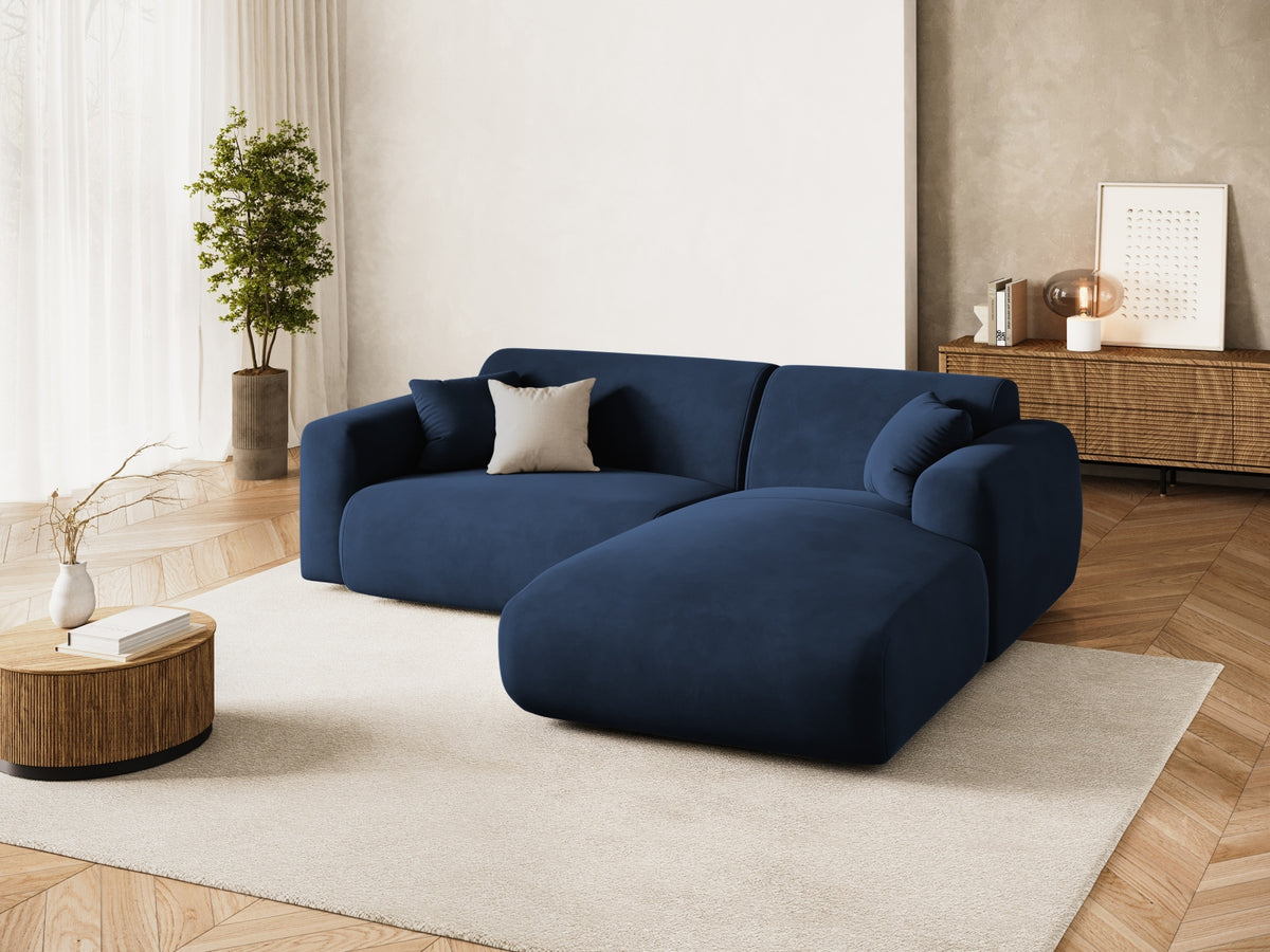 Cosmopolitan Design - Velour Hjørnesofa (højrevendt), Nolio, 4-pers., 235x170x72 cm - Kongeblå (Casino Deep Blue) - Sort plast