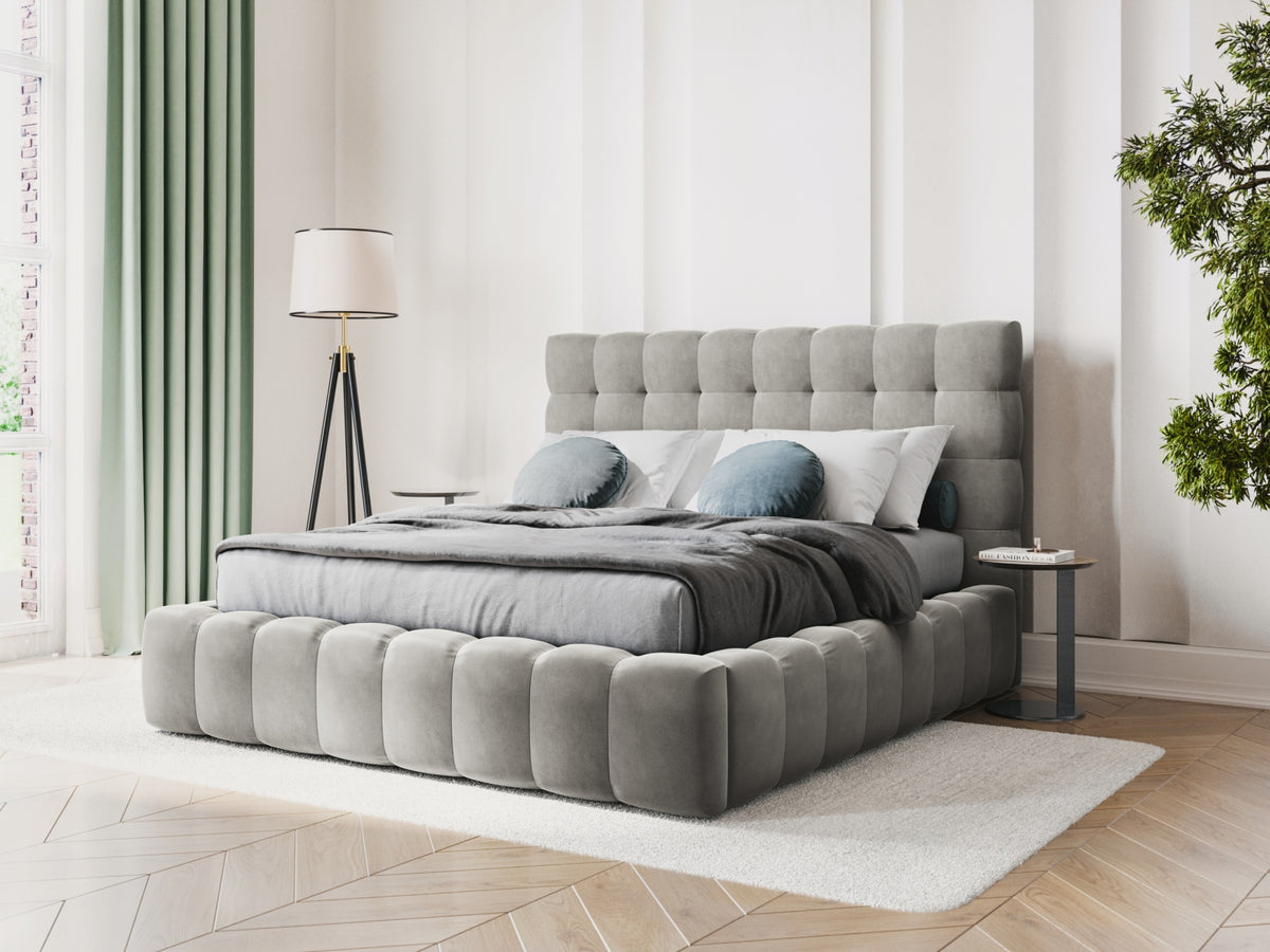 Cosmopolitan Design - Velour Seng m. opbevaring og sengegavl, Bali, 205x230x125 cm - Lysegrå (Bluvel 13) - Sort plast