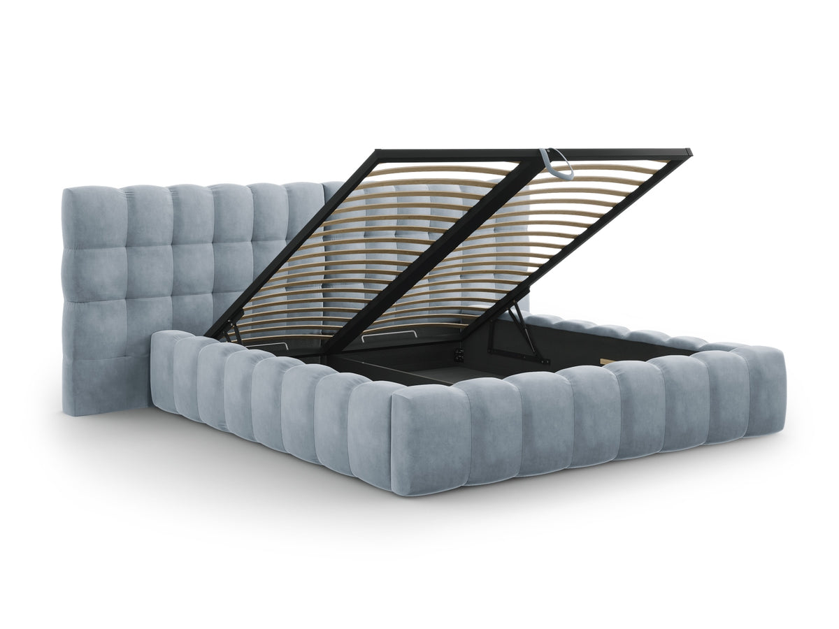 Cosmopolitan Design - Velour Seng m. opbevaring og bred sengegavl, Bali, 200x230x100 cm - Lyseblå (Bluvel 06) - Sort plast