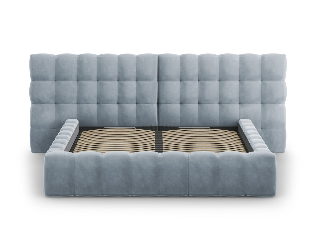 Cosmopolitan Design - Velour Seng m. opbevaring og bred sengegavl, Bali, 200x230x100 cm - Lyseblå (Bluvel 06) - Sort plast