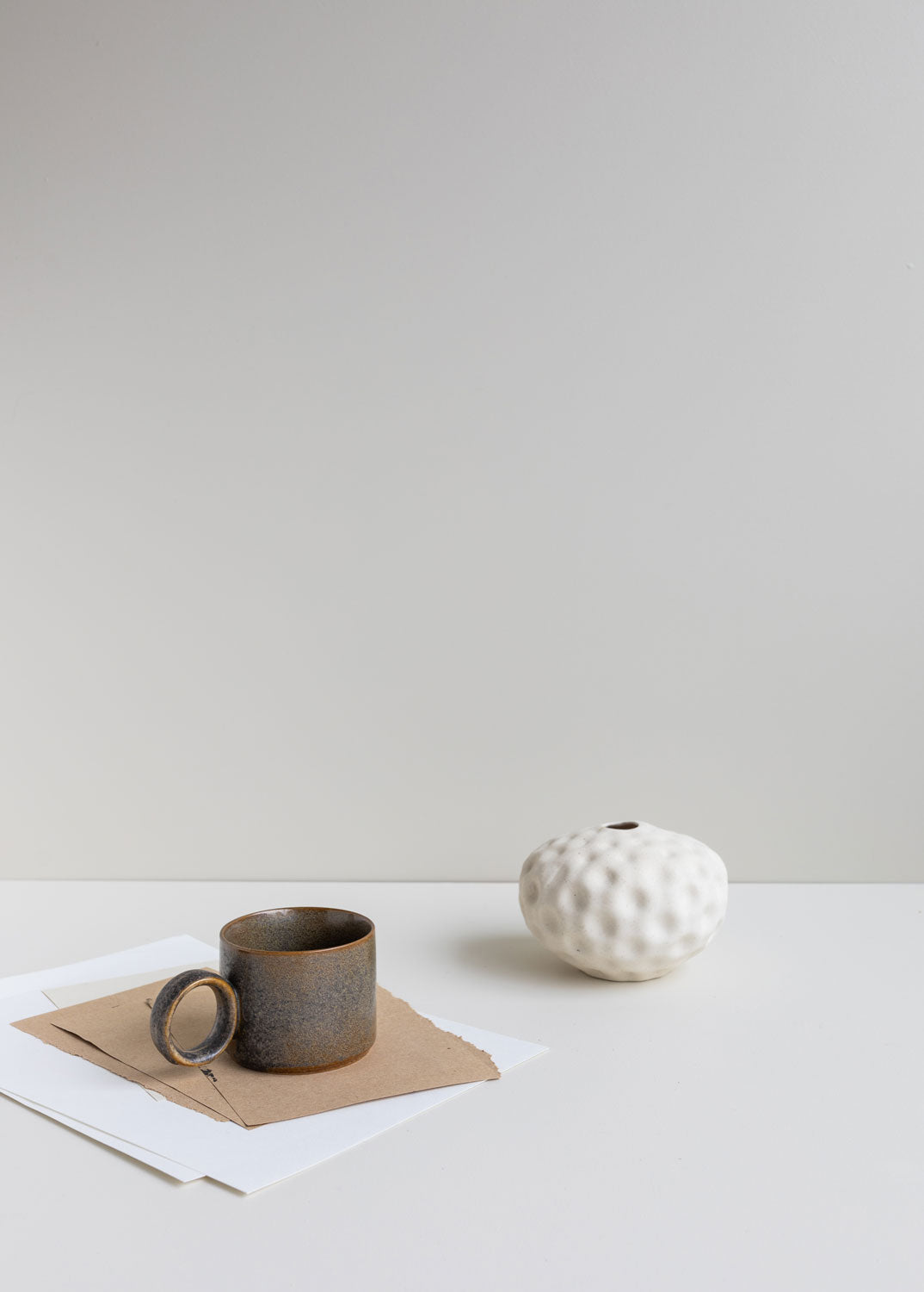 Cooee Seedpod vase 10cm vanilla